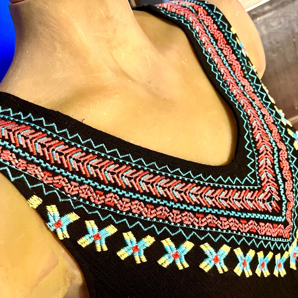 Skies Are Blue Mini Dress. Black with colorful neckline. Women Size Medium. - Picture 2 of 16